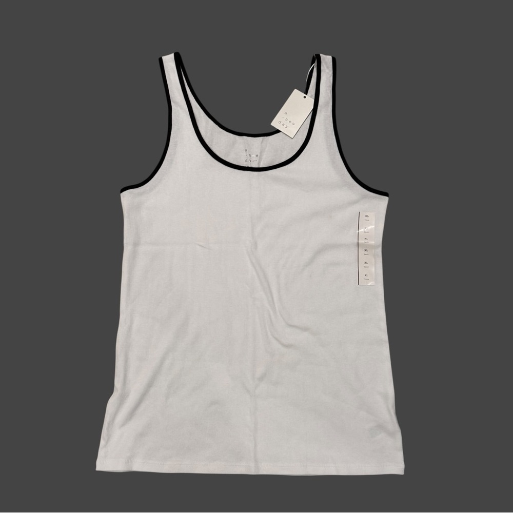 A New Day White Tank Top with Black Trim Women's XL NWT